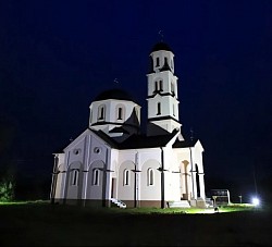 Храм Светог пророка Илије у Карановцу општина Петрово подножје планине Озрен у Епархији зворничко-тузланској