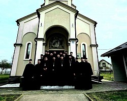 Храм Светог пророка Илије у Карановцу подно Озрена, мјесто одржавања братског састанка свештенства